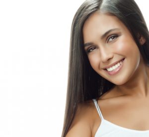 Your Friendswood dentist offers porcelain veneers for a new smile. 